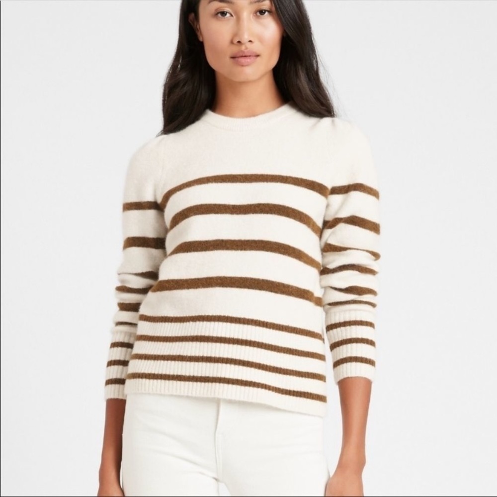 NWOT Banana Republic Puff Sleeve Stripe Sweater Size Small